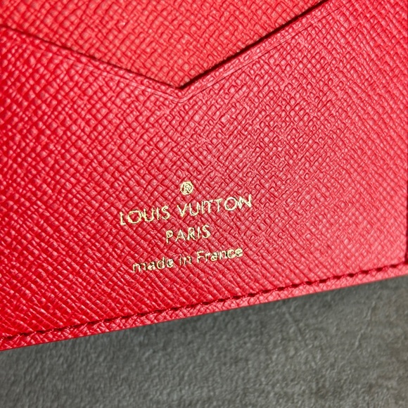 Louis Vuitton Passport Cover Coated Canvas Monogram Travel Flight Mode Brand New - Picture 5 of 9